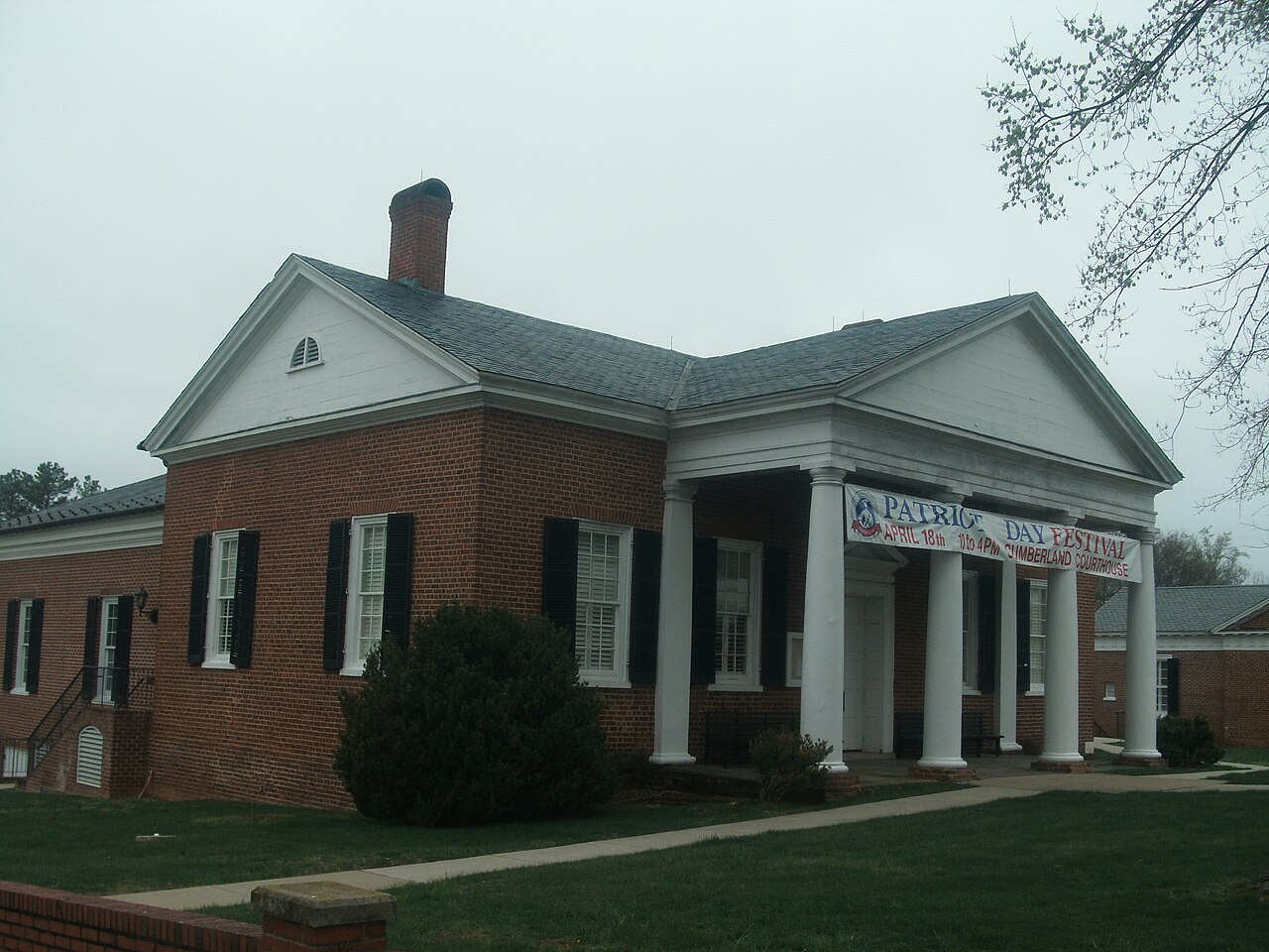 Portico of the brick Cumberland County courthouse